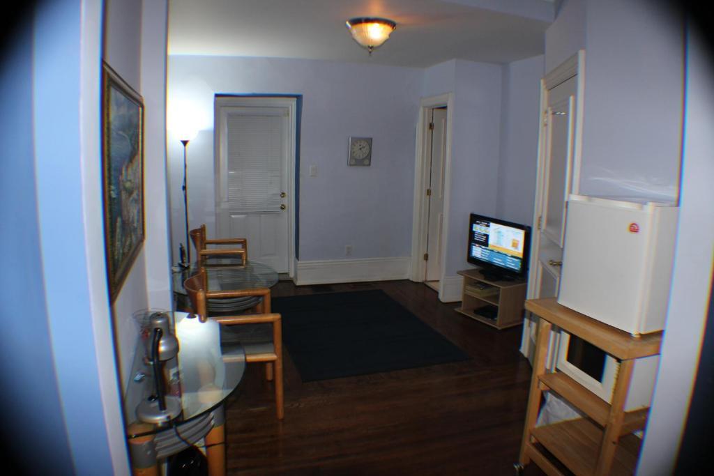Comfy Guesthouse & Suite Toronto Exterior foto